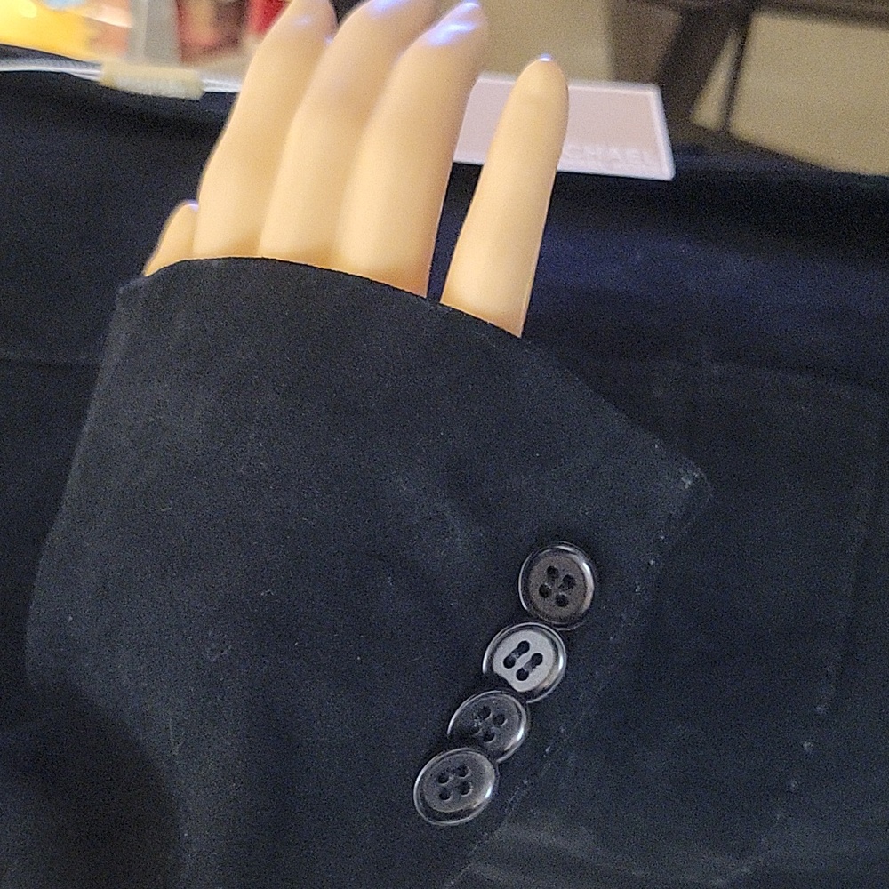 Black Blazer.suede. - Picture 3 of 13